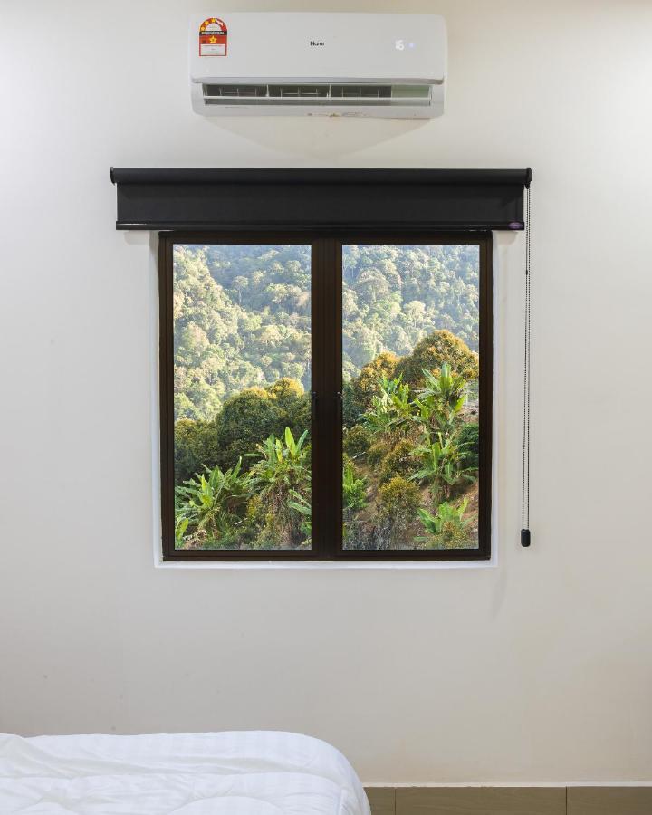 Ellin Forest Karaoke & Pool Resort Bukit Tinggi Bentong Zewnętrze zdjęcie