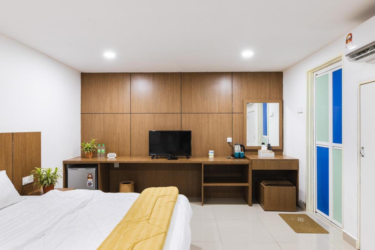 Ellin Forest Karaoke & Pool Resort Bukit Tinggi Bentong Zewnętrze zdjęcie