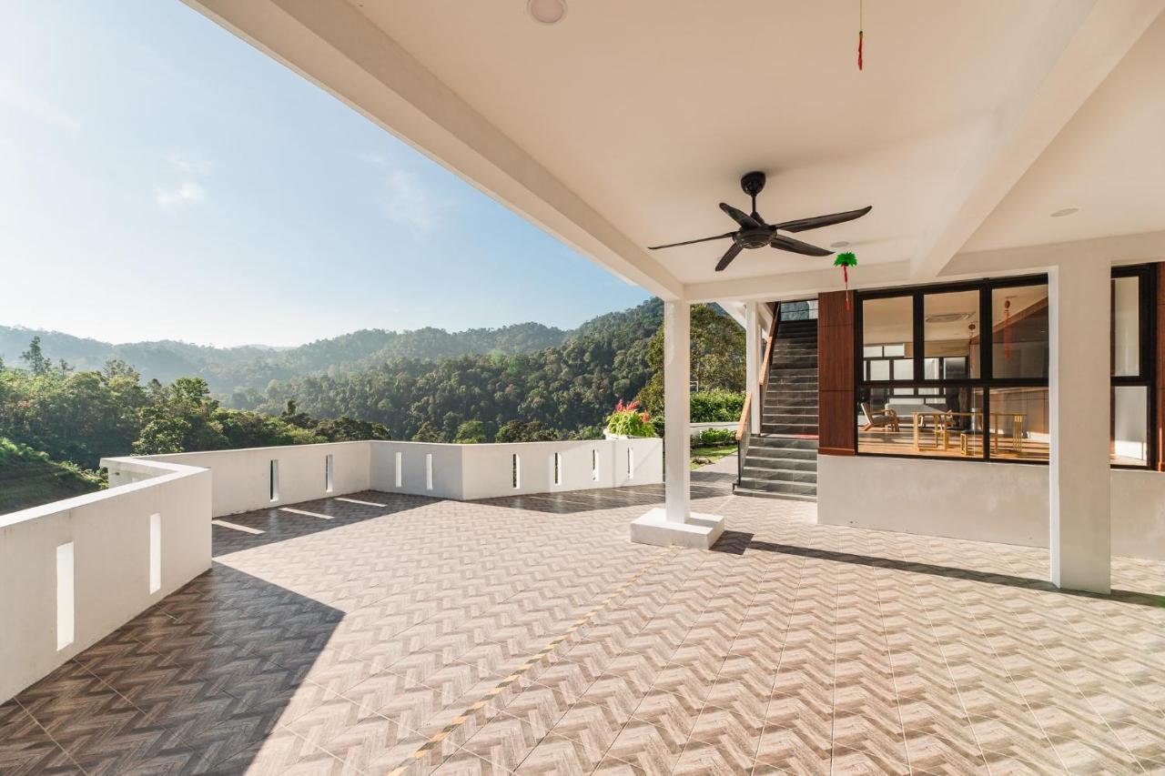 Ellin Forest Karaoke & Pool Resort Bukit Tinggi Bentong Zewnętrze zdjęcie